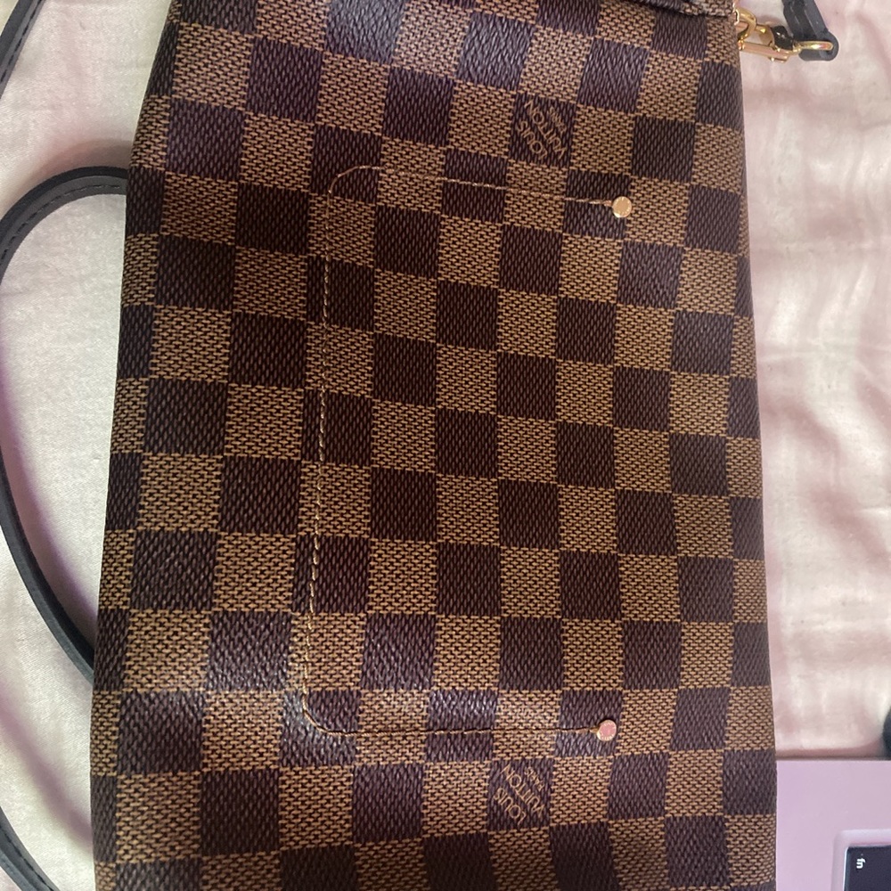 good as new Louis Vuttion handbag